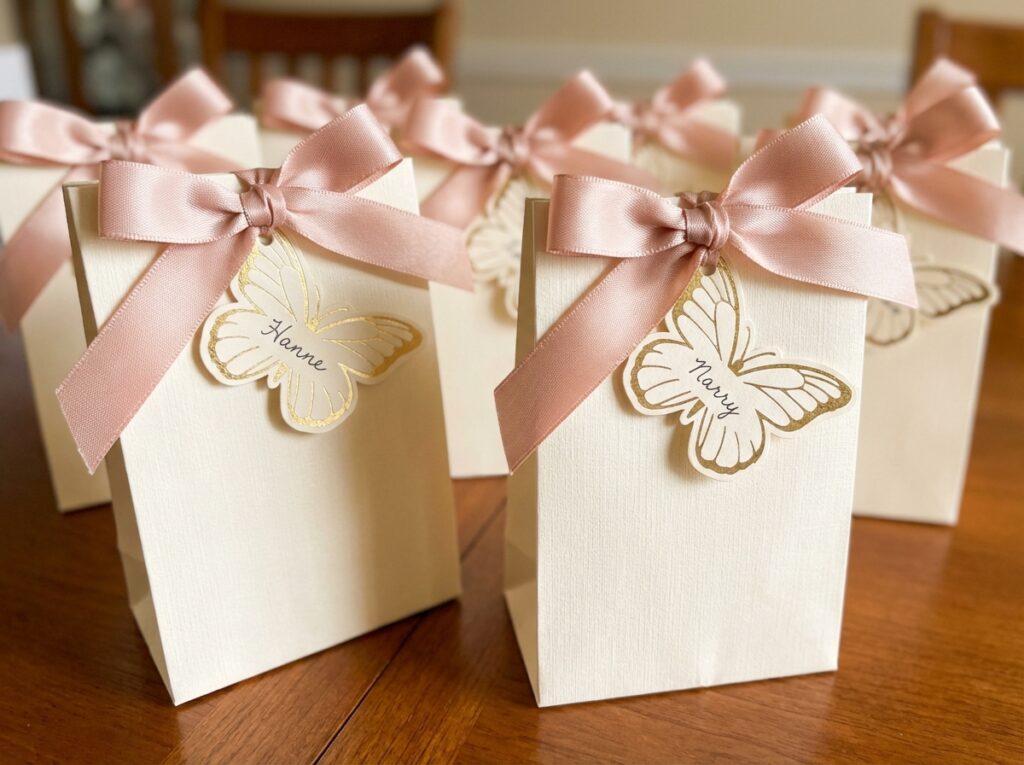 Gift bags with 202604081351